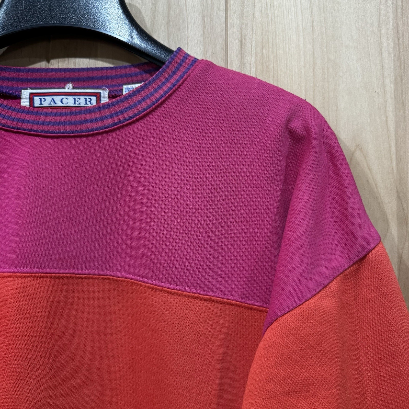 Vintage 90s Color Block Sweatshirt Pullover size Medium Pink Red Purple