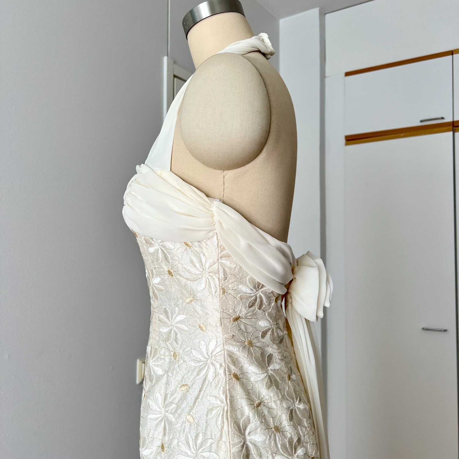 100% Silk Vintage Halter Neck Wedding Dress Minimalist Backless Bridal Gown EU38
