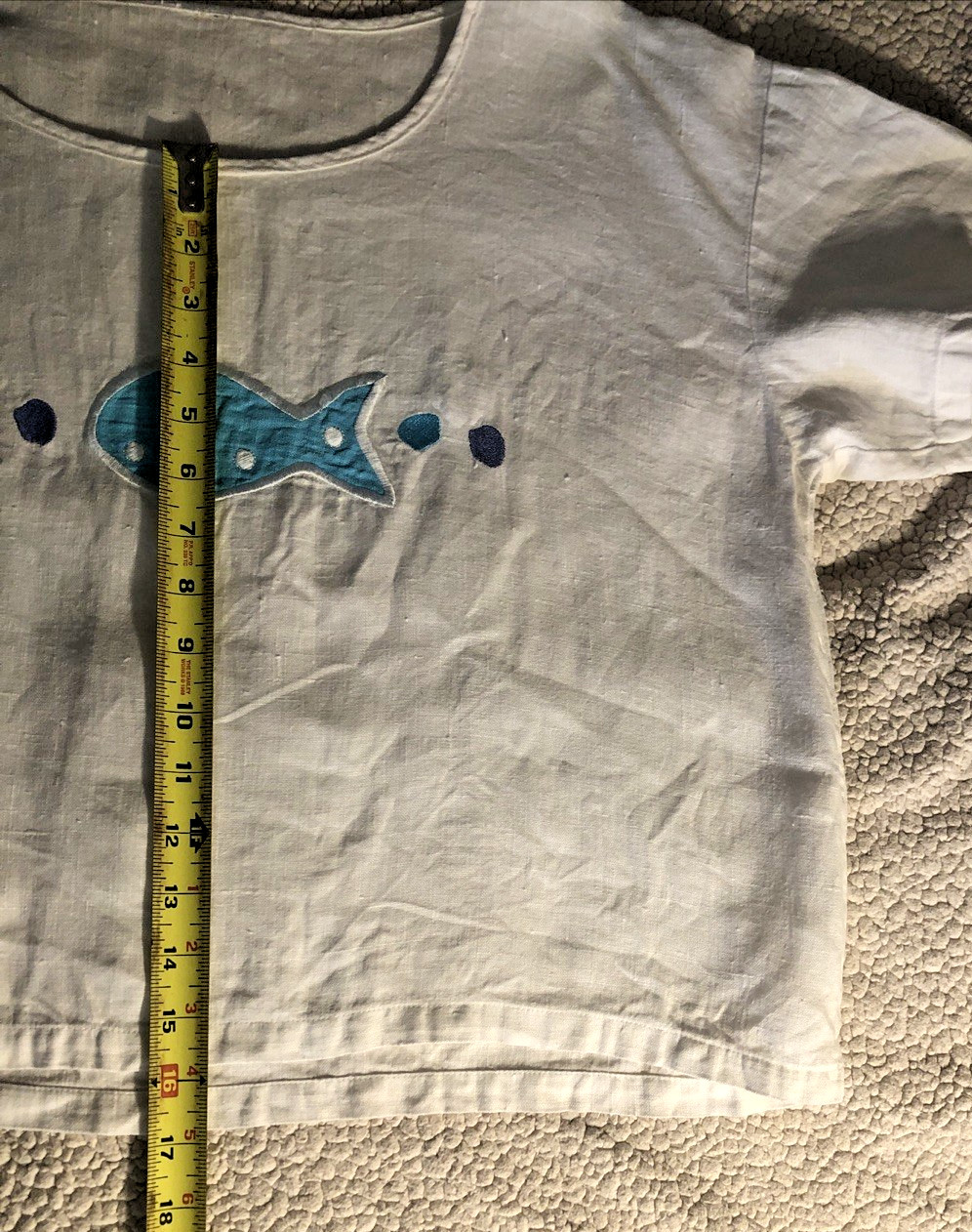 Vtg Y2K 100% Linen sz Lg cropped short sleeve shirt white fish applique coastal