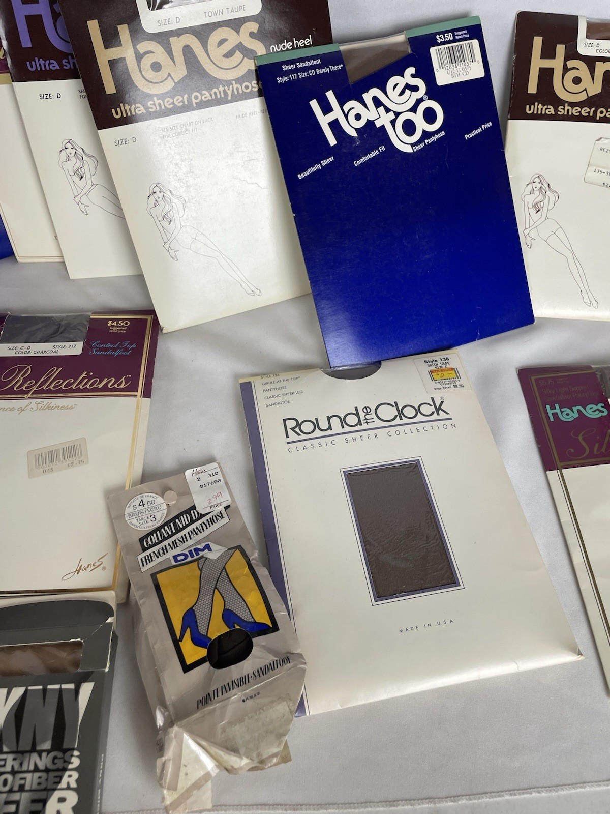 16 PAIR VINTAGE PANTYHOSE! ASSORTED BRANDS/COLORS/SIZES! HANES/PANTY-COMBO/SHEER