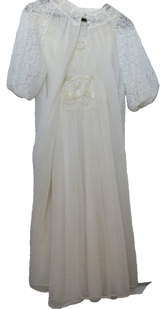 Vintage VANITY FAIR Nightgown Robe Peignoir Set Small Ivory Long Lace Nylon Puff