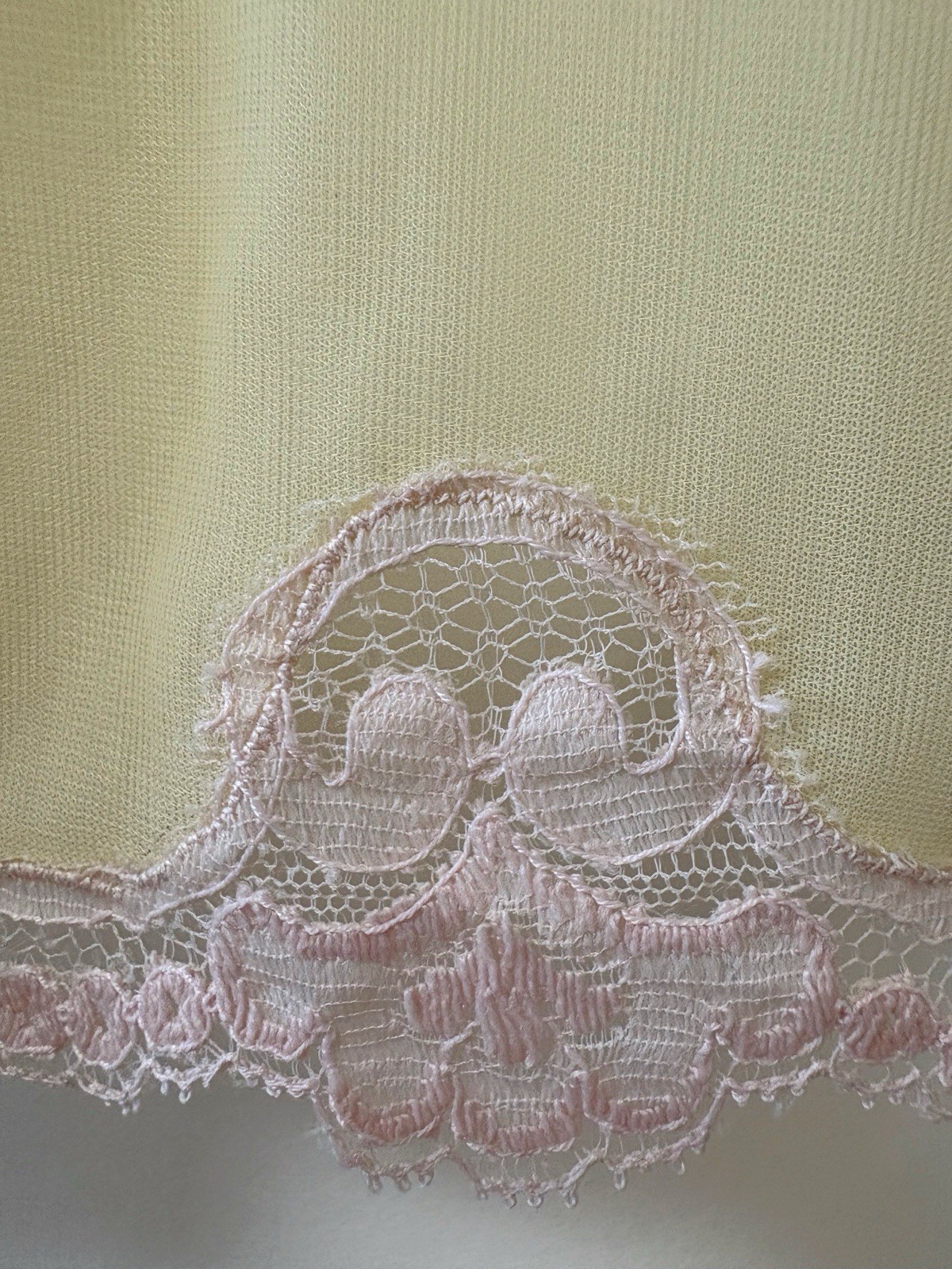 Vintage 50s 60s Sheer Chiffon Cape Lace Collar Lingerie Peignoir yellow Coquette