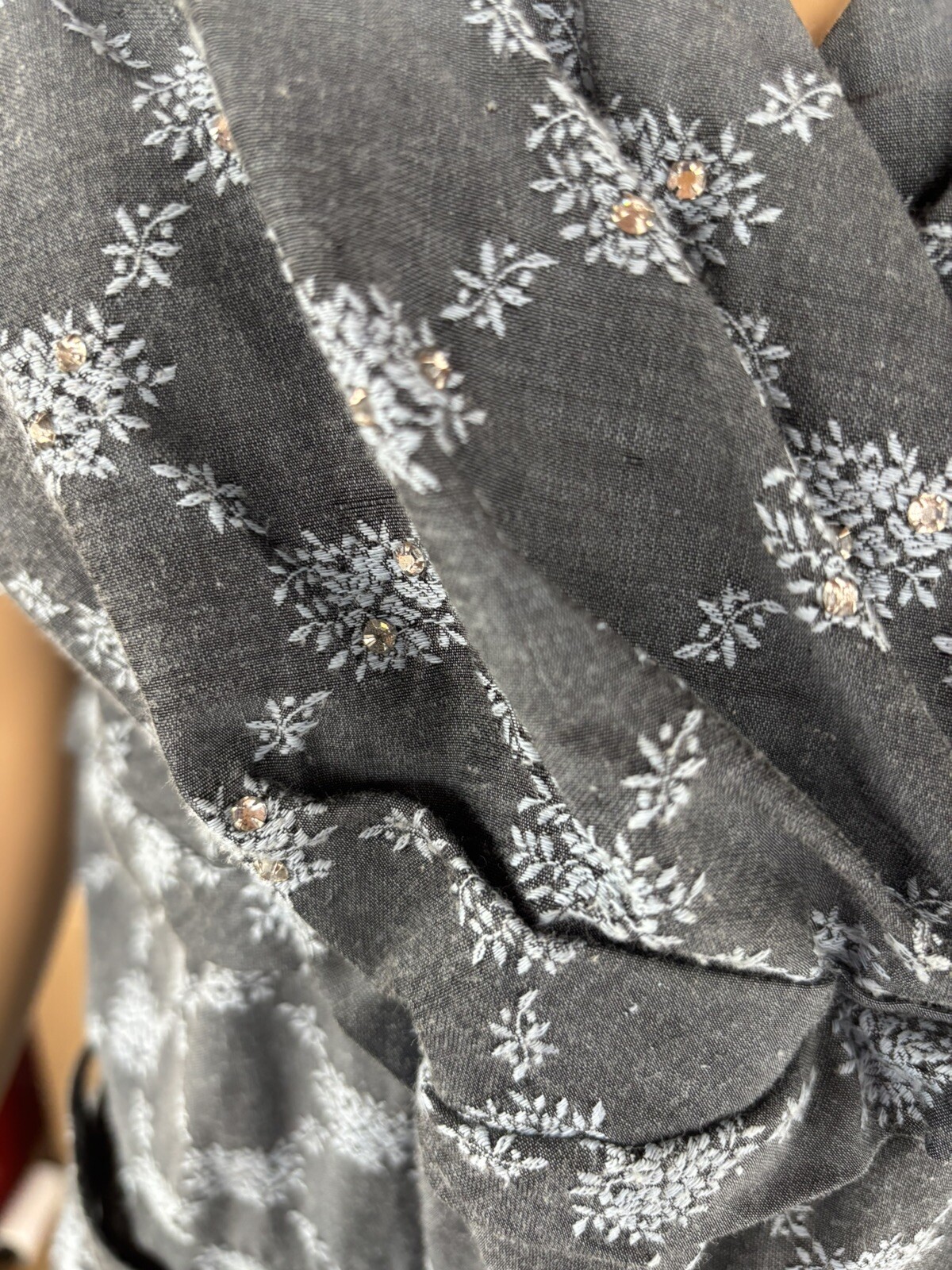Chic Gray and White Print Sparkled Top Handcrafted 1950’s Sheath Dress Unlined