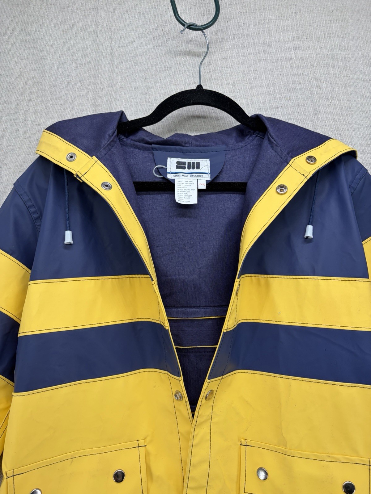 1980’s retro geek Swell Wear Vintage Raincoat size L