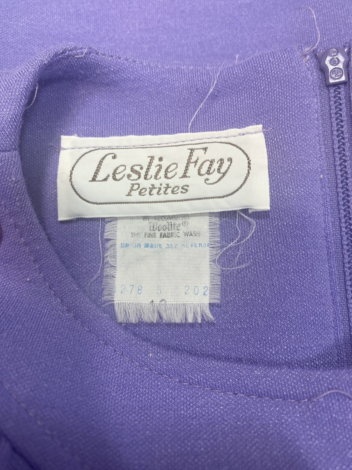 Vintage Dress SIZE PETITE MEDIUM 10 purple long sleeve LESLIE FAY 70s 80s