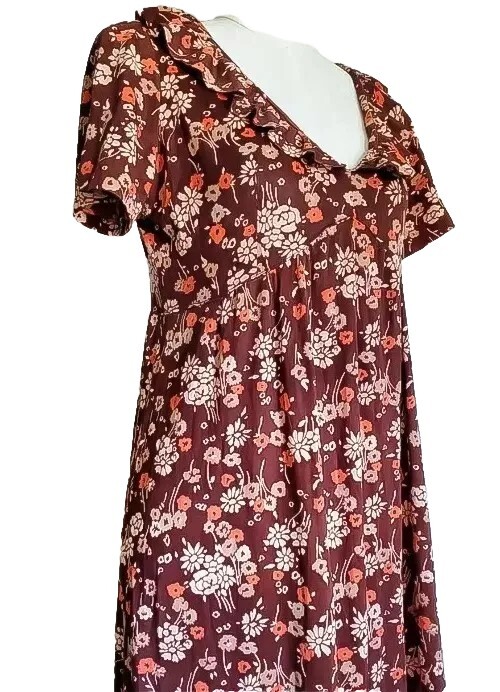VTG 70s Nylon Jersey Maxi Dress w/ 1930s Inspired V-Neckline & Ruffle Collar L