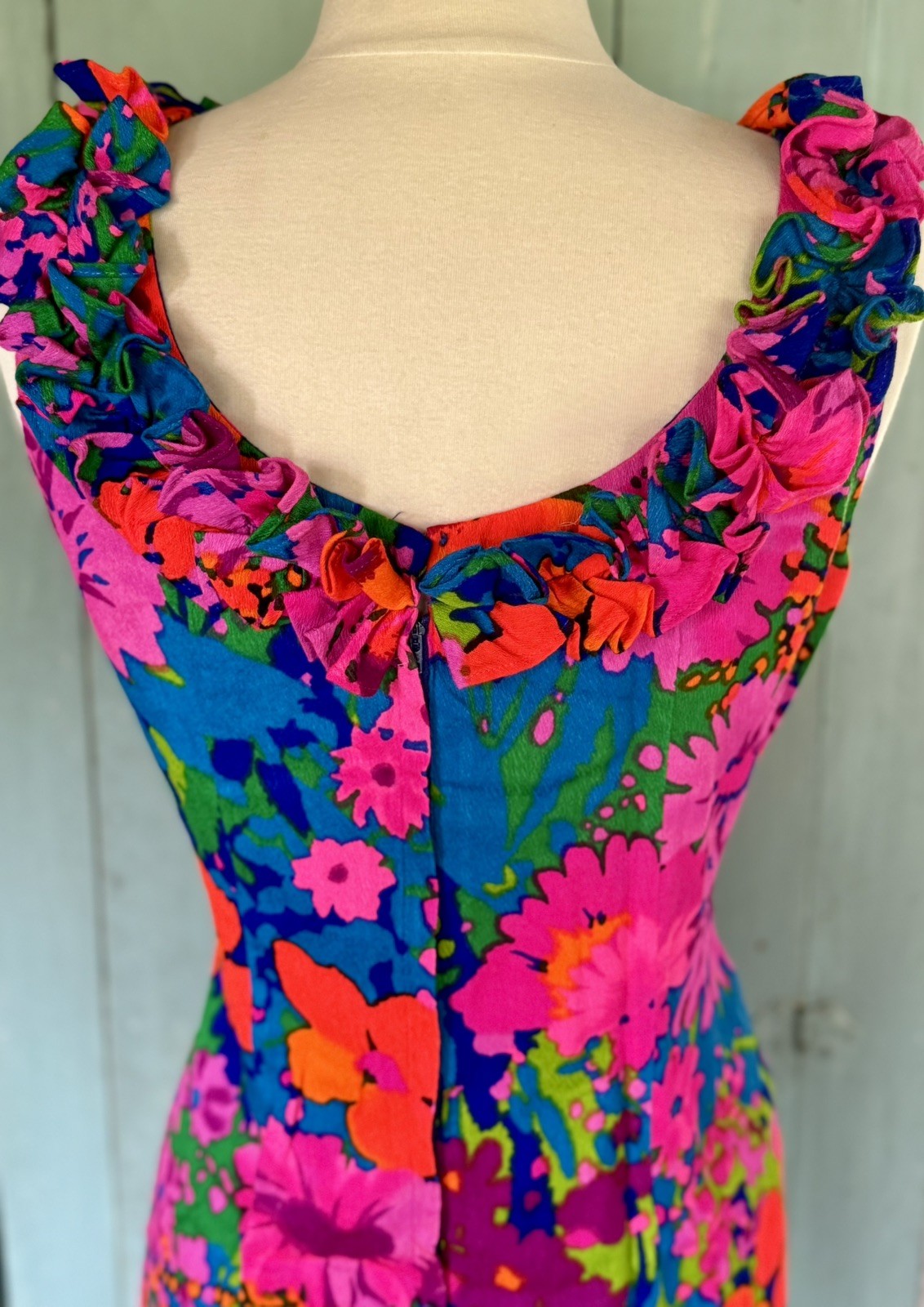 VTG 60s Liberty House Hawaii Barkcloth Mini Muumuu ShoulderRuffle Psychedelic 10