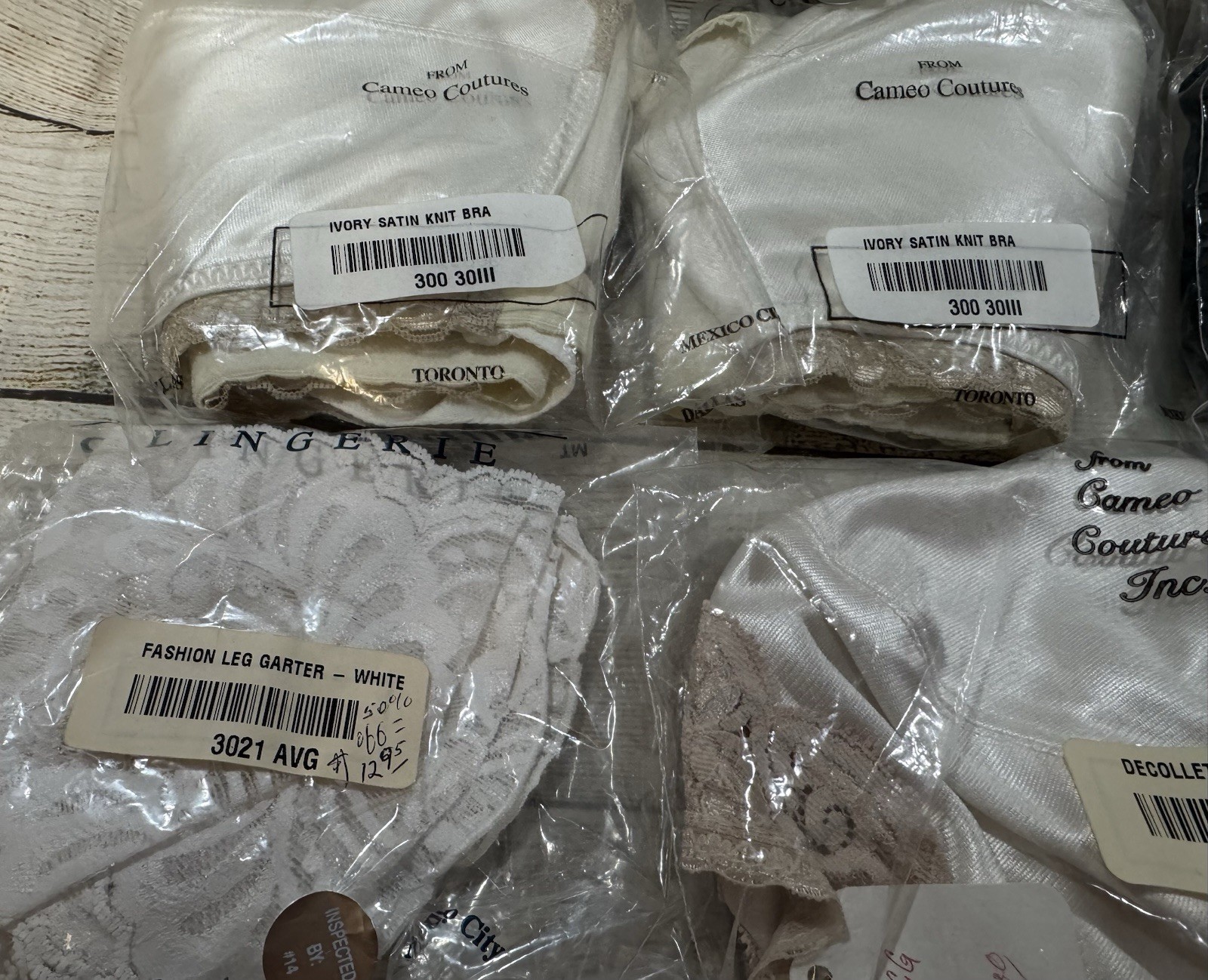 Lot of Vintage Lady Colesce Cameo Couture Lingerie Bras (9) Garters (3) GTubB8