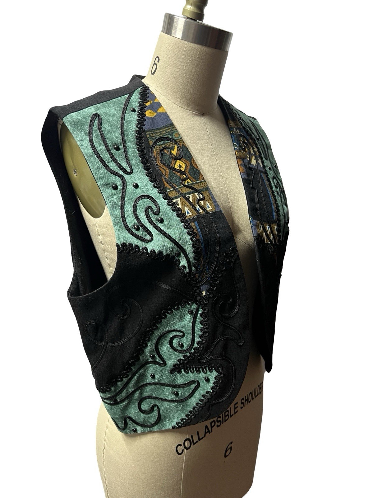 Vtg Helene Cropped Art to Wear embroidered Women’s Size M Open Vest Boho