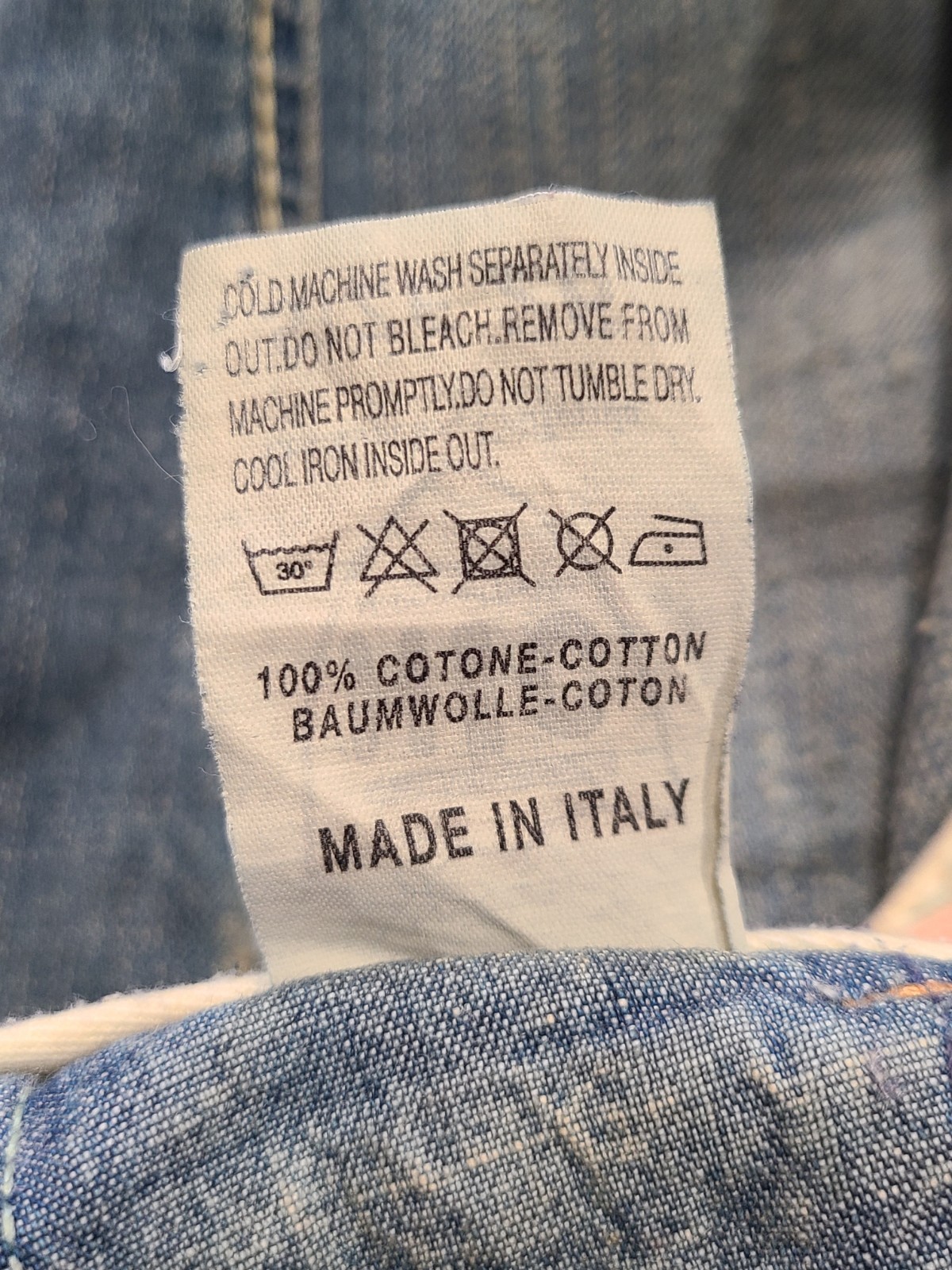 HTC Hollywood Trading Company Vintage Jeans, Made in Italy, sz 26, Distressed