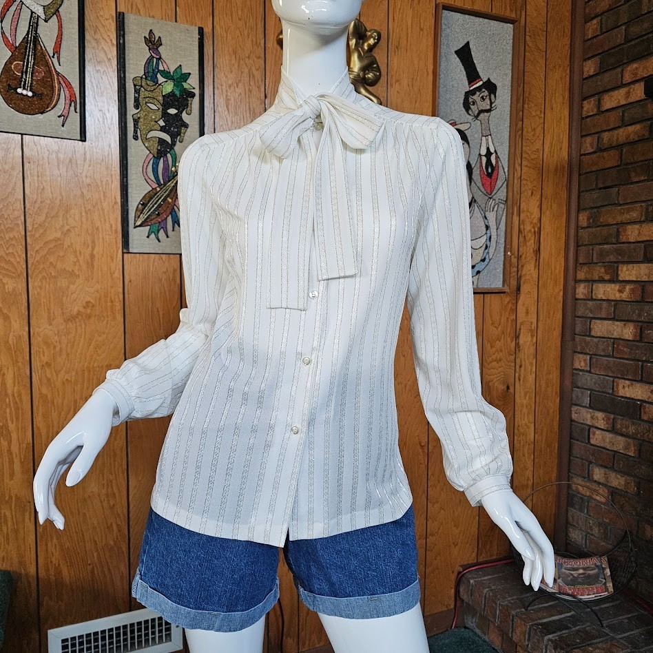 Vintage 80s Disco Secretary Pussy Bow Gold Pinstripe Button Up Blouse Top S/M