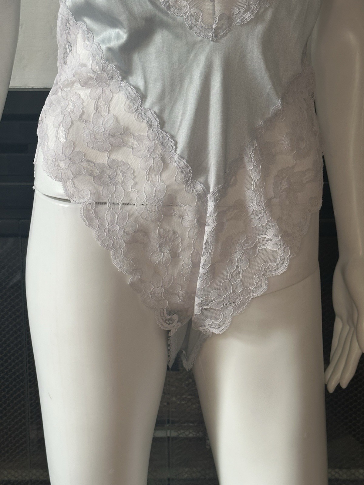 Kayser Vintage Blue Satin And Lace Teddy Sz 36 Armpit To Armpit 15” Length 29”