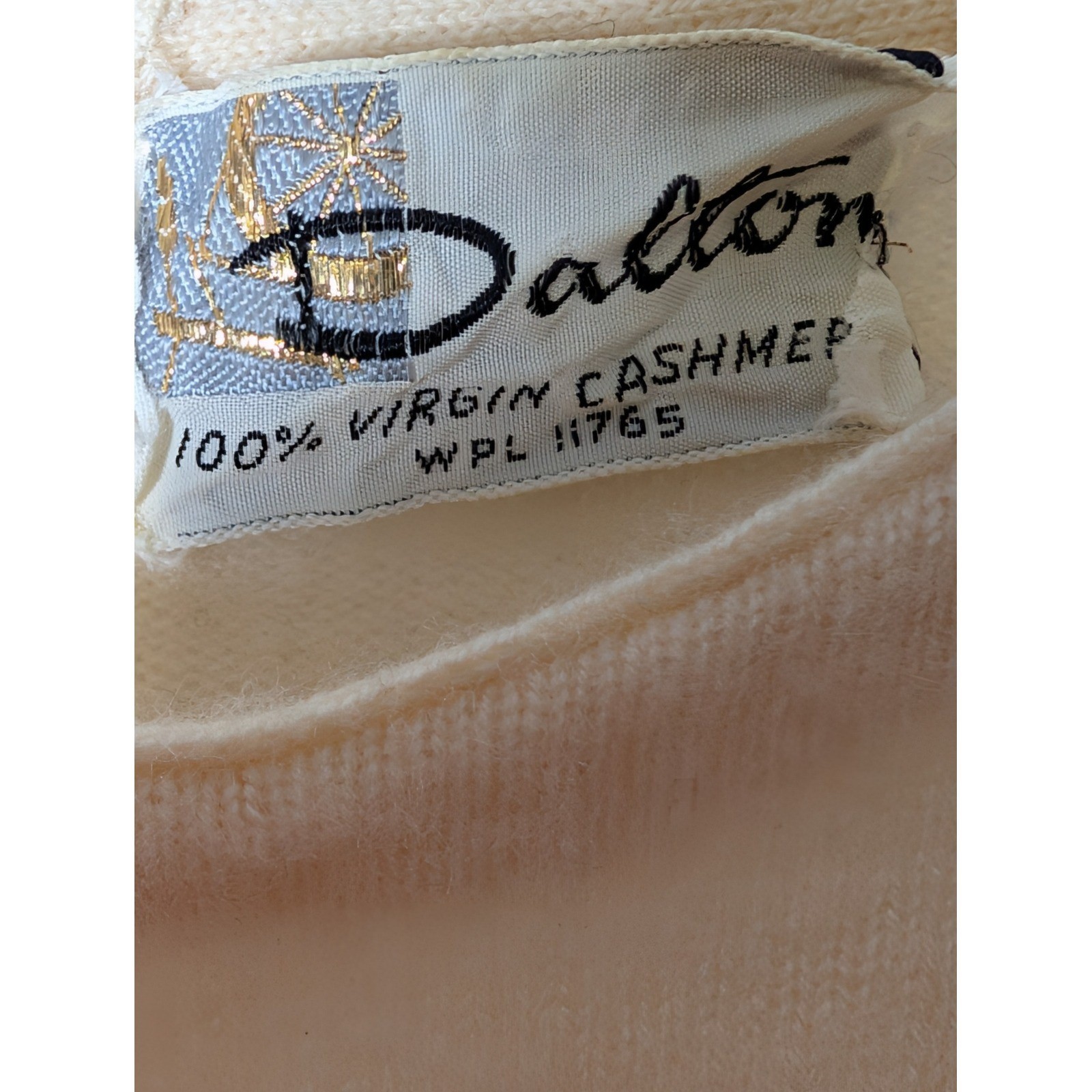 Vintage Dalton 100% Virgin Cashmere Sweater Women’s Medium Cream Knit Top USA