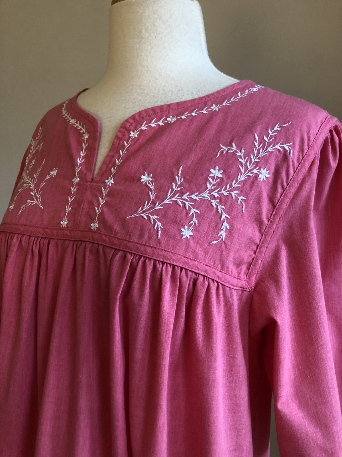 ADORABLE VTG NATIONAL Pink Cotton White Embroidery Housedress Loungewear SZ M
