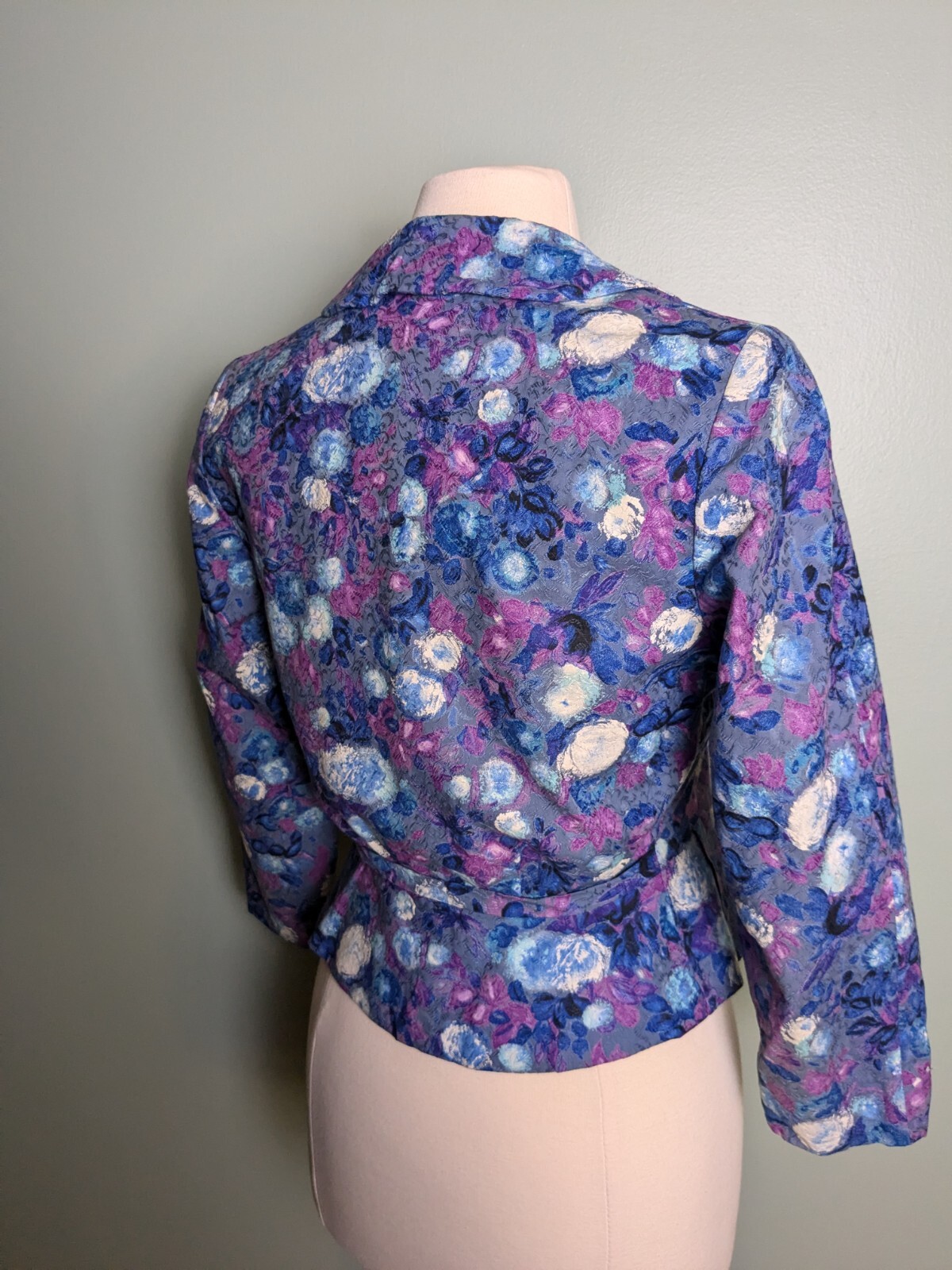 Floral Purple Blue White Vintage 1960s Jacket 3/4 Sleeve