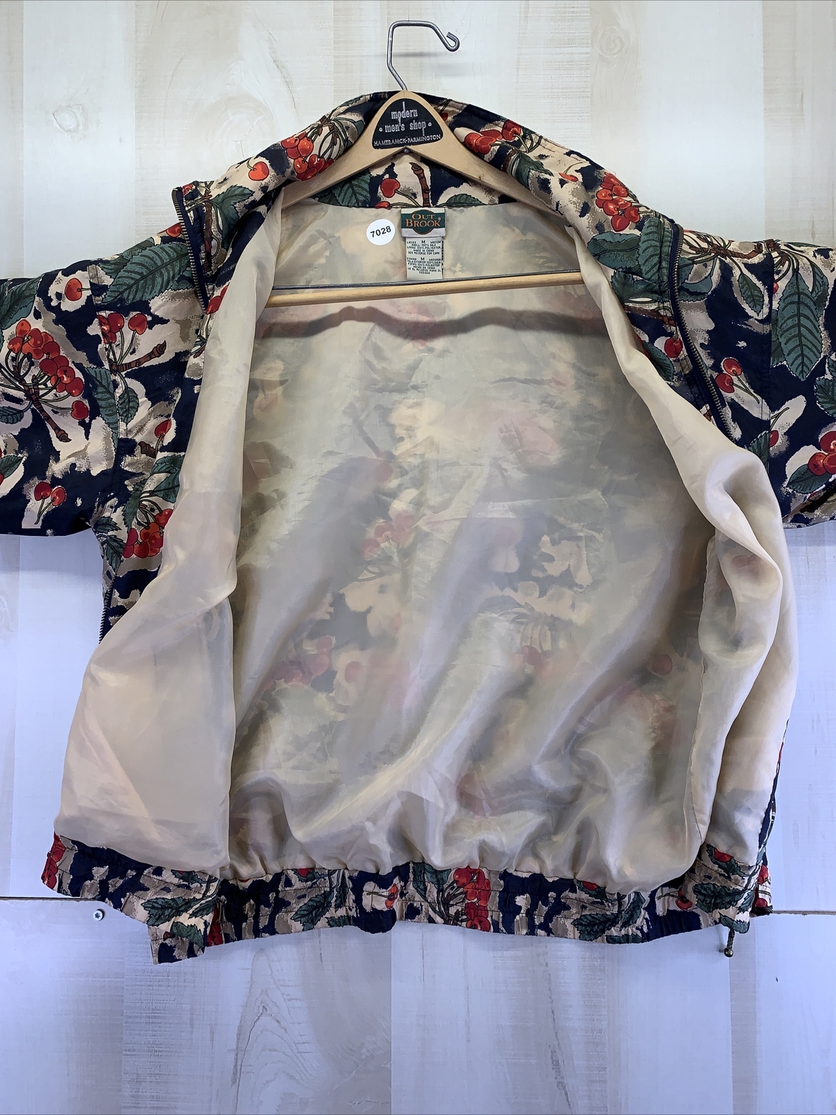 Vintage Out Brook Womens 100% Silk Cherry Stem Full Zip Jacket Size M-7028