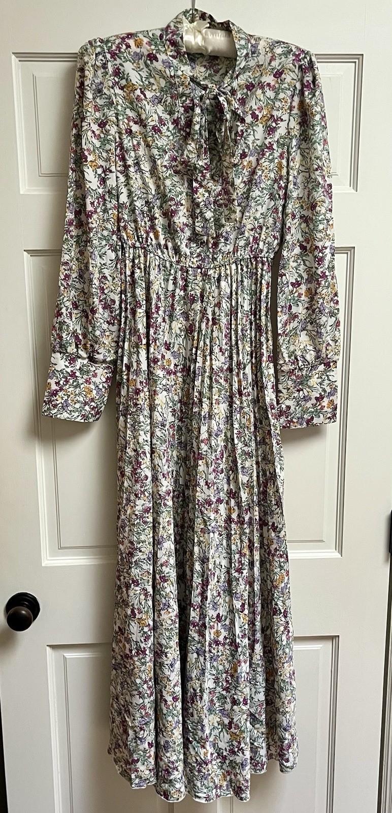 Vtg Prairie Dress Maxi Elastic Waist Bow Tie Neckline-Flowy Flowery Pleats-S/M