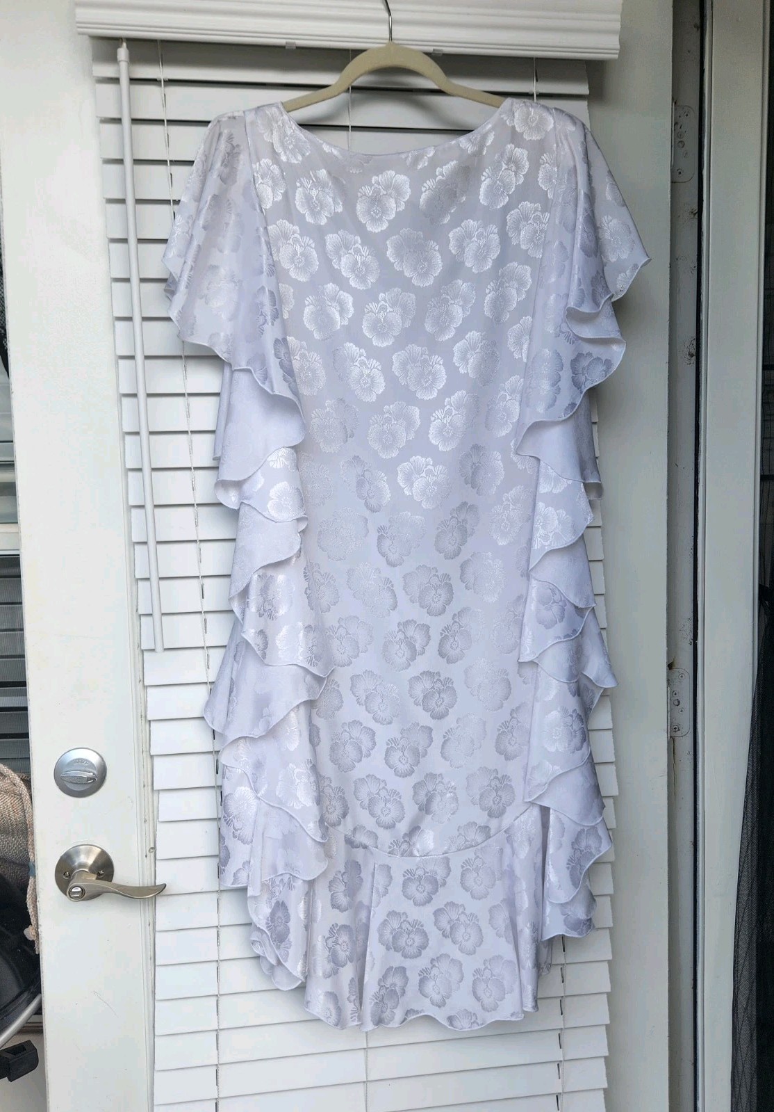 Vintage Miss Ashlee White Floral Jacquard Pattern Ruffle Dress & Scarf Tie Sz 8