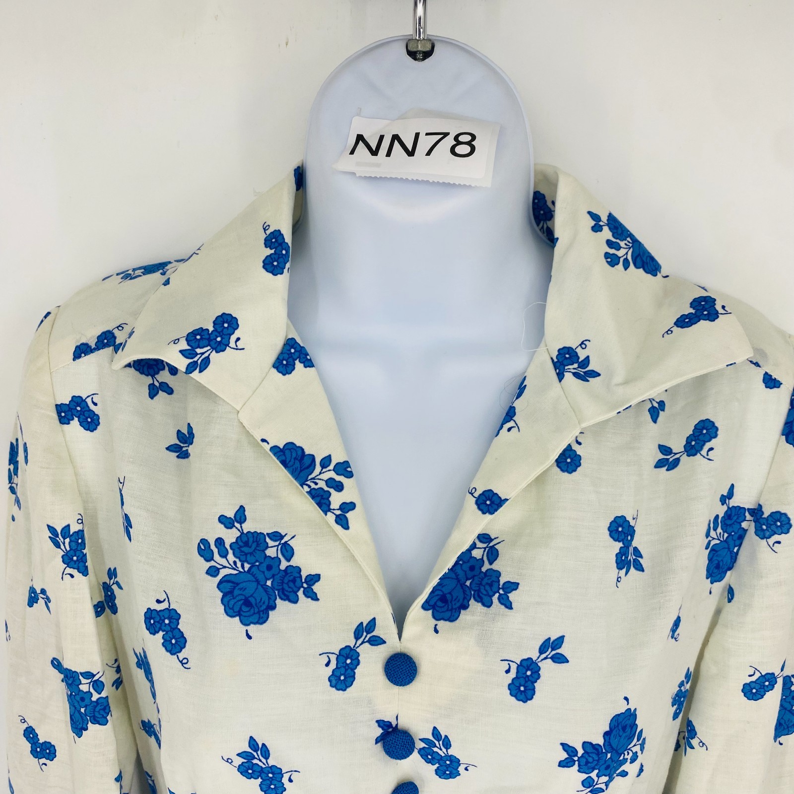 70s Vintage Handmade Blue White Floral Collared Long Sleeve California Dress M/M