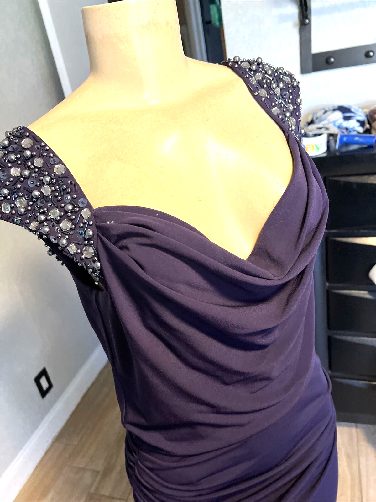 VTG MAGGY LONDON PURPLE RUCHED W/BEADED GEMS SHORT SLEEVES DRESS STUNNING xb8