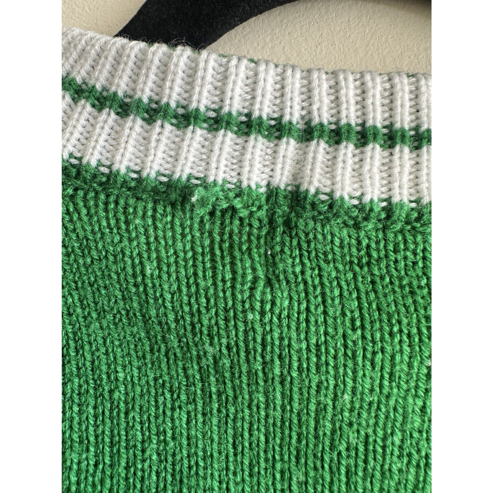 Vintage 80’s Izod Lacoste Sweater Small Fitted Green Cable Knit Preppy V Neck