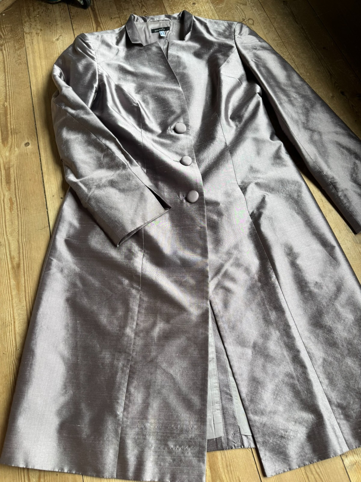 Mariposa silk ensemble dupion silk taupe silver dress frock coat size 38
