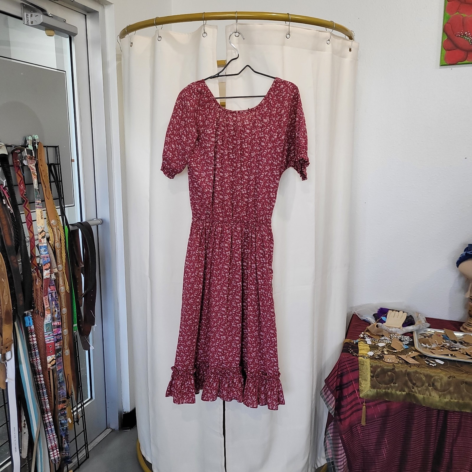 Vintage Prarie Handmade Calico Maroon Floral Dress Lace Accents Matchingt Belt