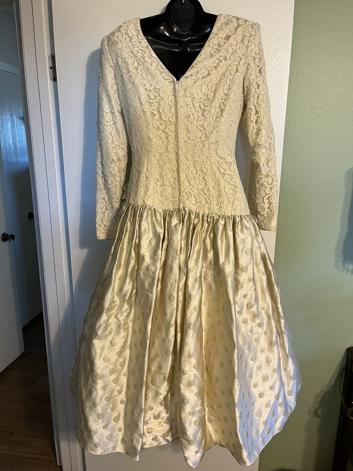 Vintage 1980’s Eugene Alexander Party Prom Dress Cream Size 8
