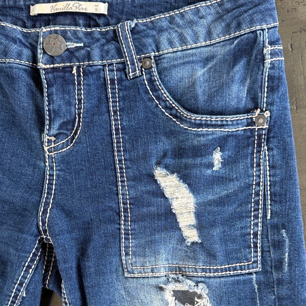 Vanilla Star Distressed Blue Denim Jean Shorts. Womens Size 9. Inseam 6 inches