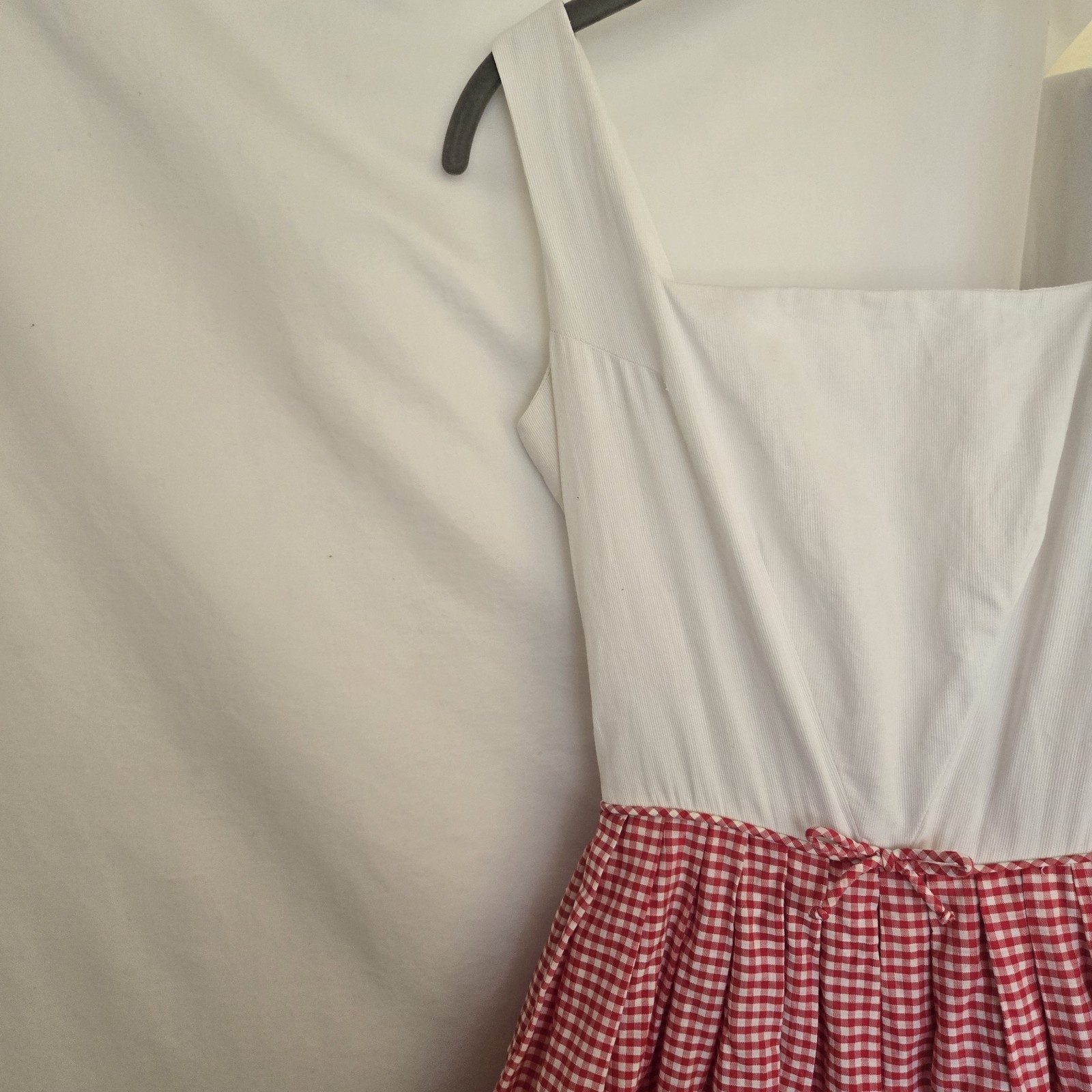 Vtg Summer Fit Flare Red Gingham Junior House Dress Sz 32 Bust Cotton Knee Lngth