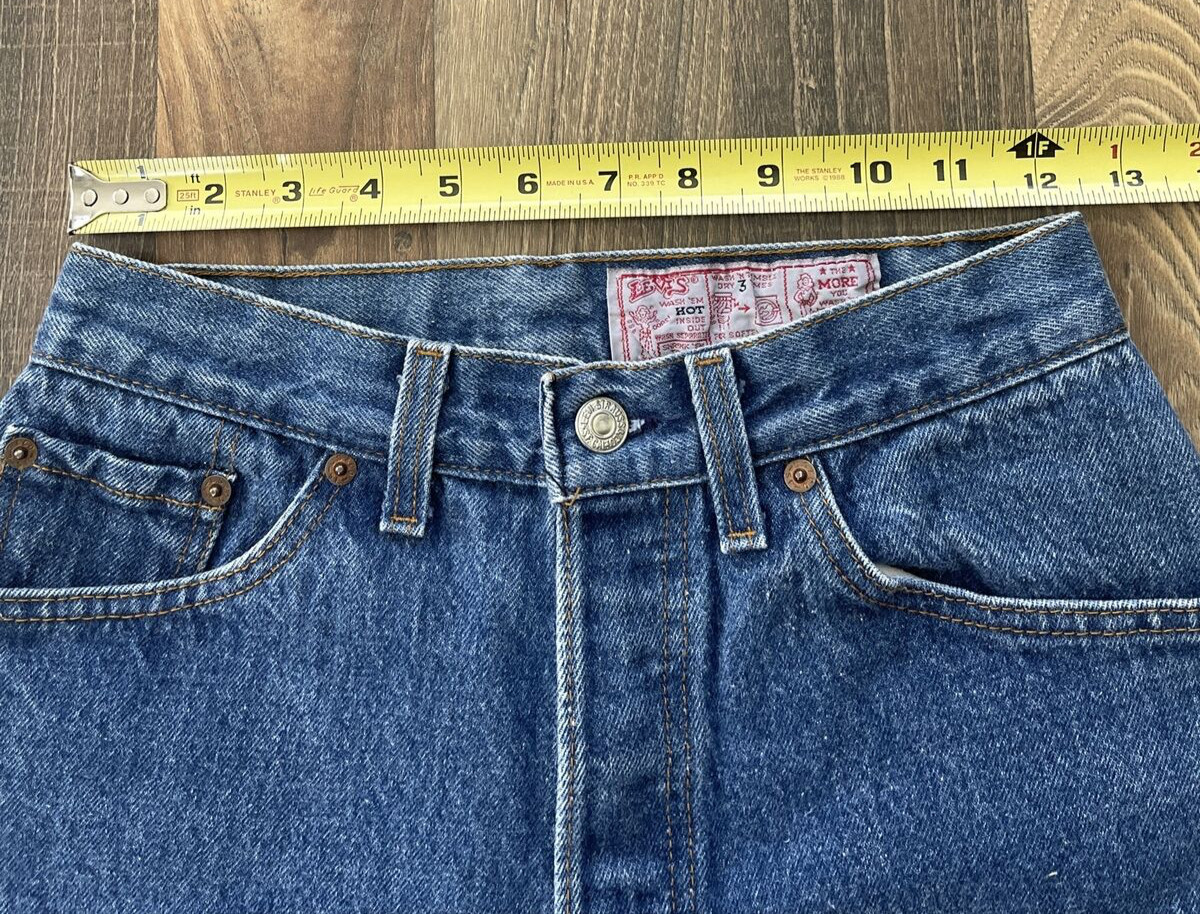Levi’s 26501 0116 Blue Jeans Made In USA size 9 (W24 L30)