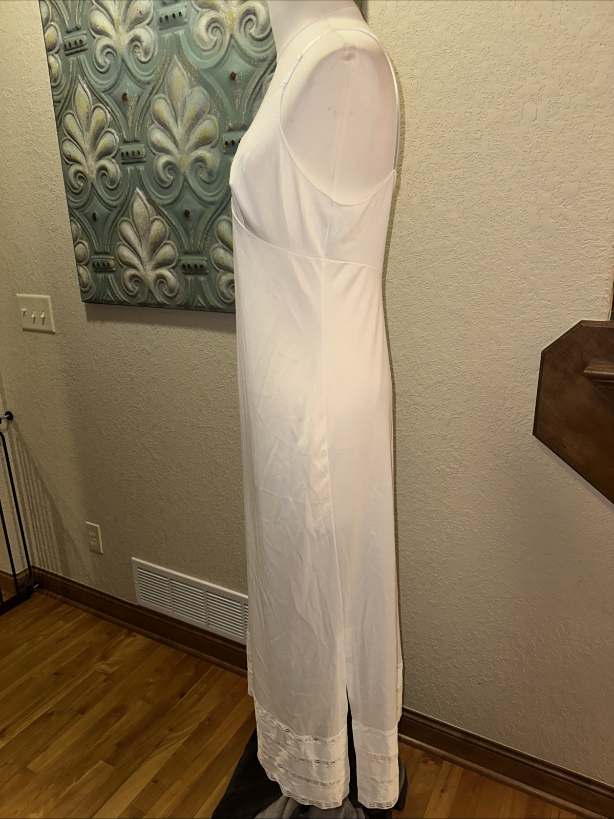 Vintage Sears The Doesn’t Slip White Full Slip Anti-Cling Nylon Lace Hem Sz 34