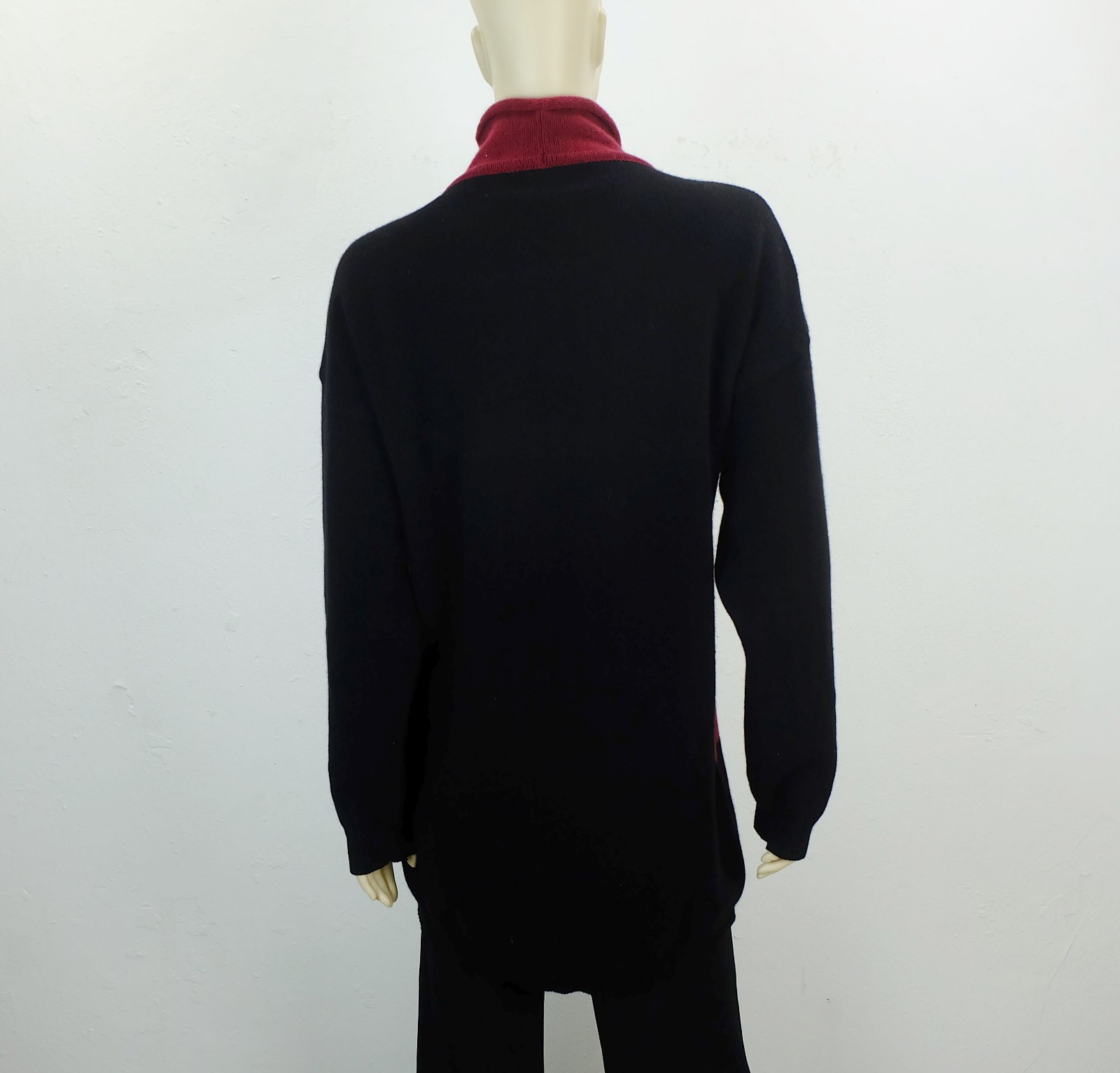 iceberg jumper 90s size L wool angora motif jumper made in italy