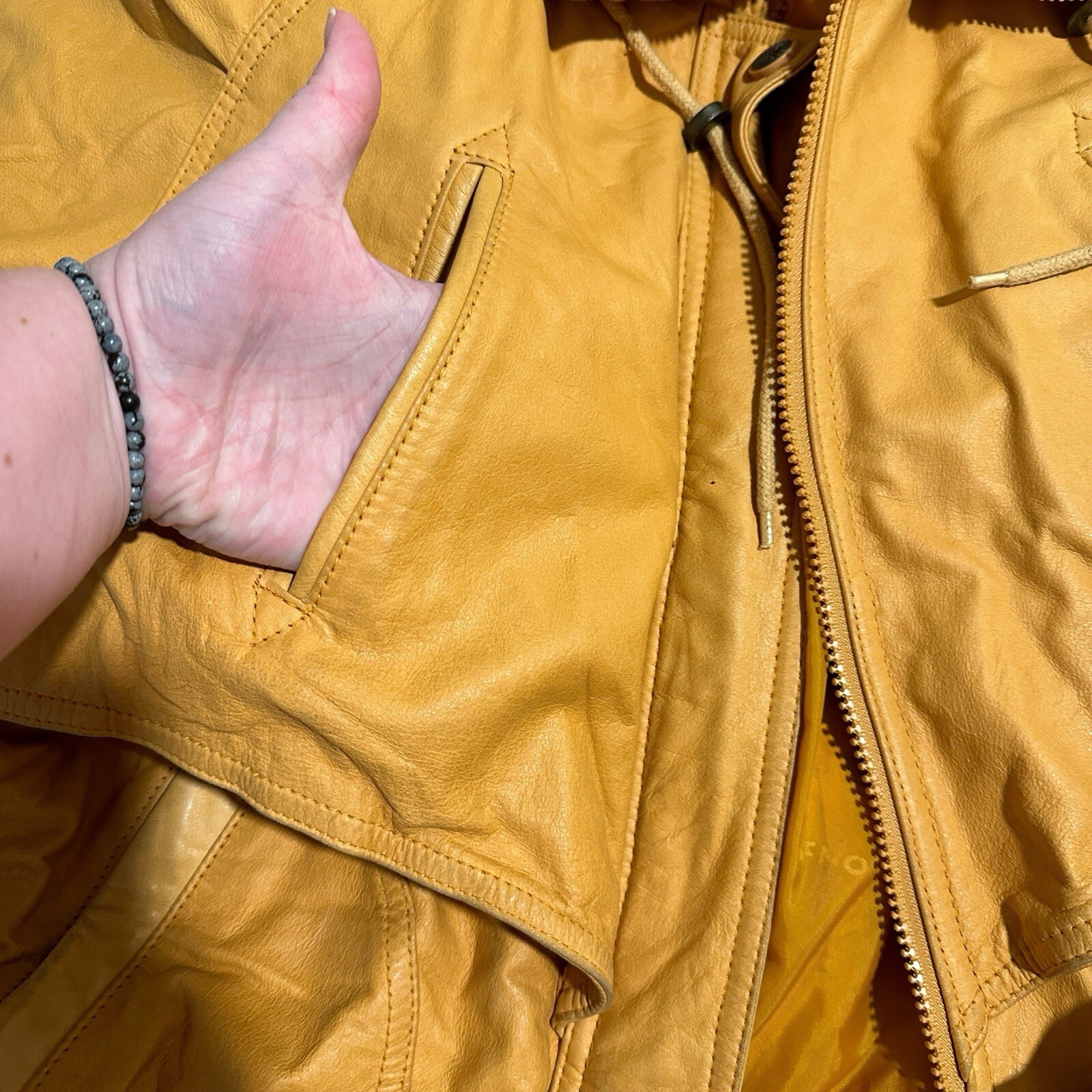 VTG WILSONS Women Yellow Leather Jacket Thinsulate Thermal Insulation Lining, M