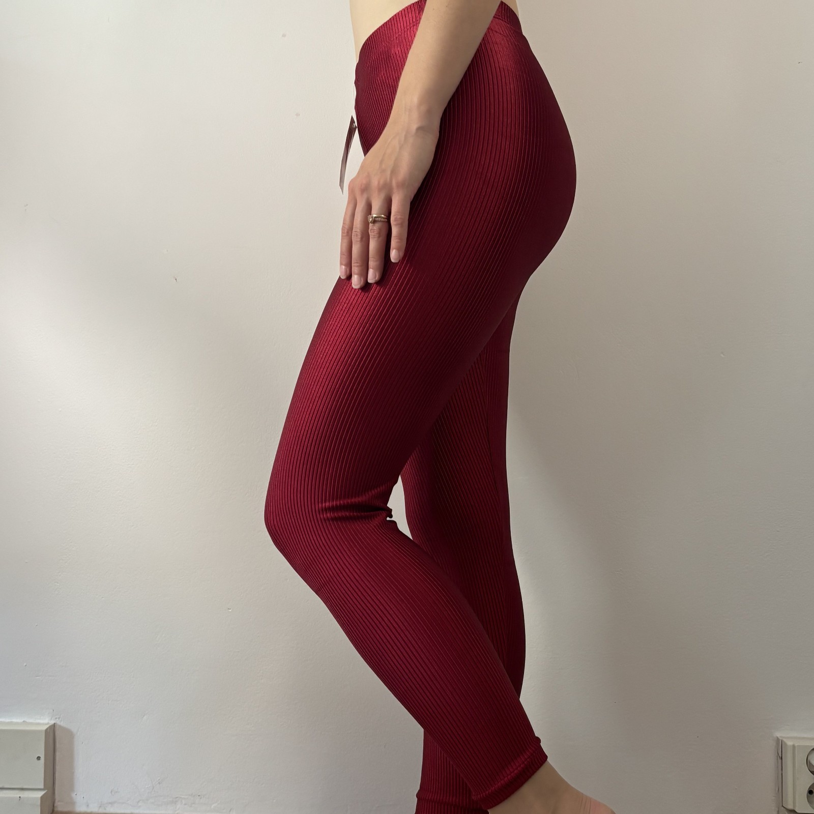 Candy Jay Burgundy Ribbed Leggings 80s-90s / Glossy Retro Activewear / Size S