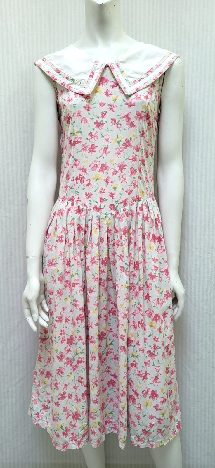 Vintage Passports of Pier 1 Imports Pink Floral Button Back DRESS – Size XS