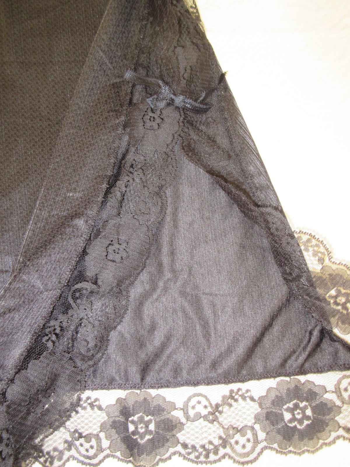 UB BLACK MEGA LACE nylon short open sides night gown sz 20/24 USA