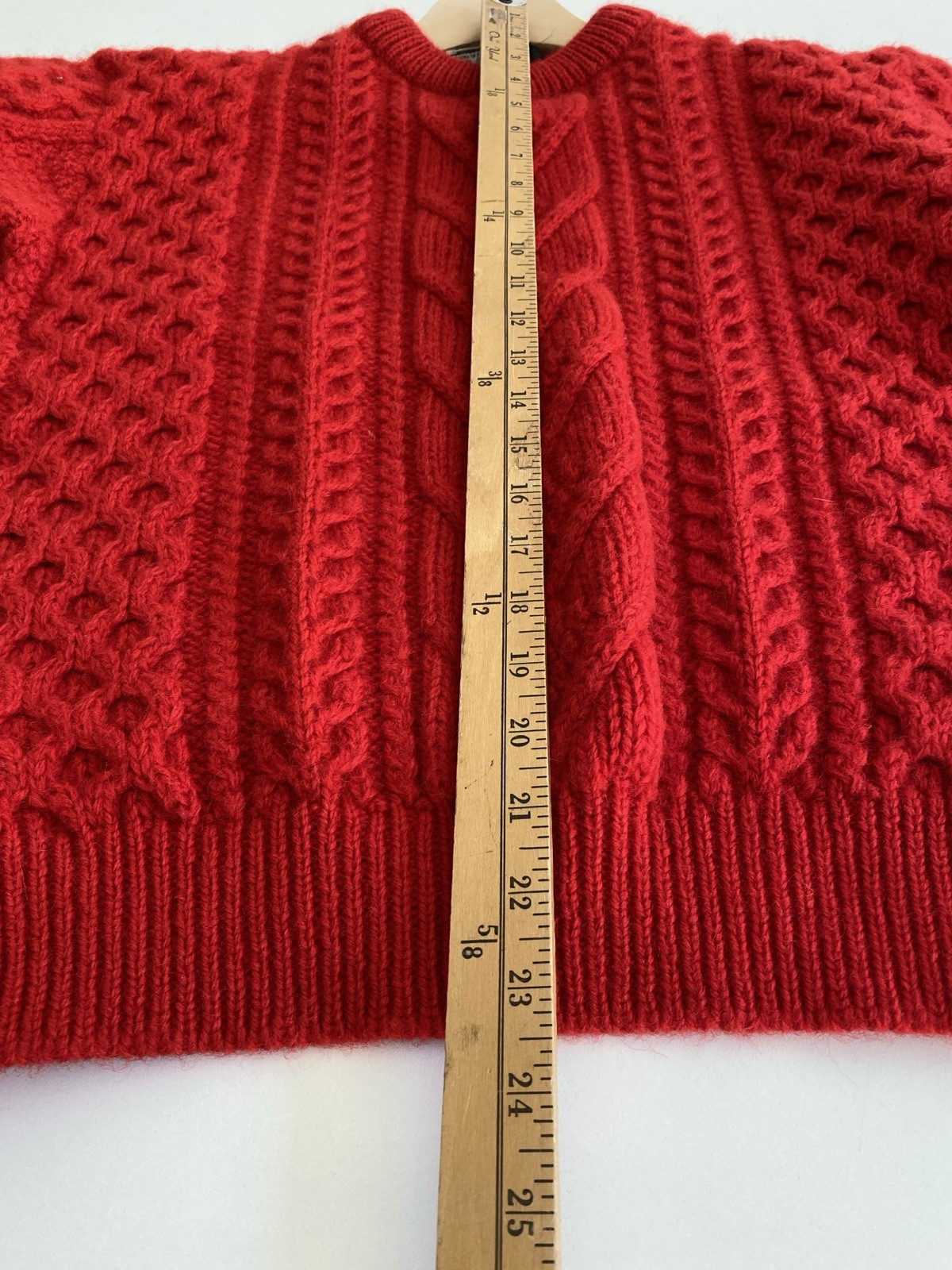 Vintage Kent & Curwen M 100% Pure New Wool Cable Knit Sweater Red Holiday