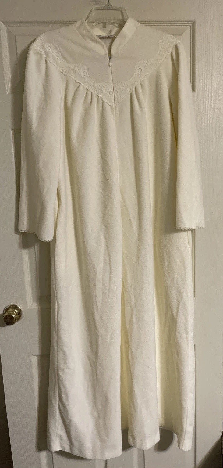 Vintage Vassarette Maxi House Coat Zipper Robe Fleece Lace Ivory M