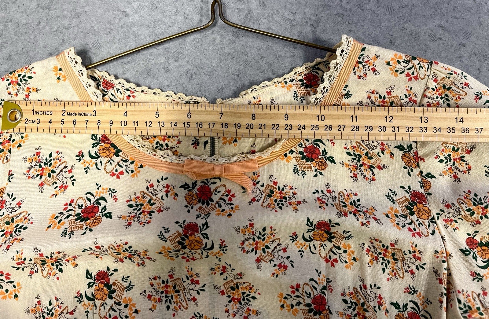 VTG Handmade Amish Prairie Dress w/ Bonnet Floral Calico CottageCore—XS/READ