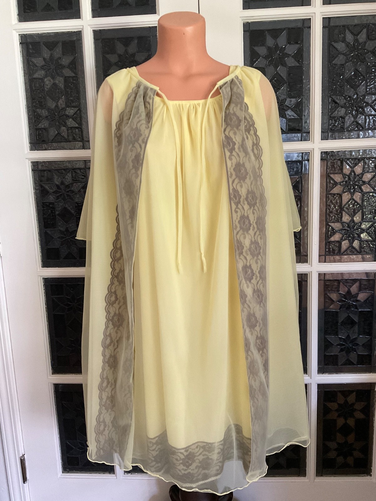 Vtg. 1960’s Peignoir Set Babydoll Nightgown 4 Layers Chiffon Nylon Lace Trim M/L