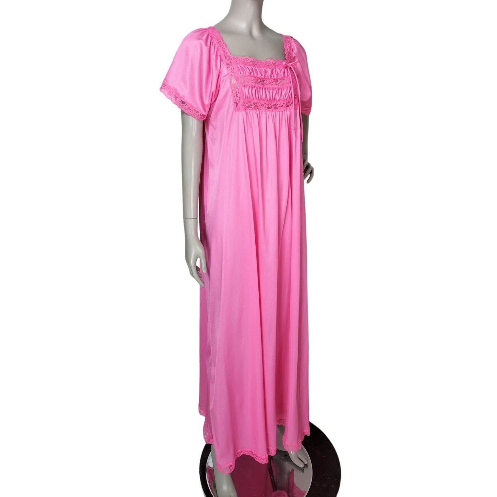 Rikki New York 70s Vintage Pink Nylon Smocked Lace Trim Sweeping Nightgown