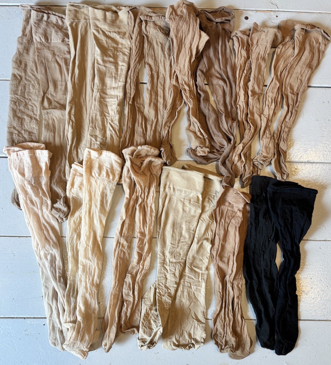 70-Piece Vtg Pantyhose Lot: Knee, Full, Queen-A, DKNY, Sheer, Hanes, Buff Black