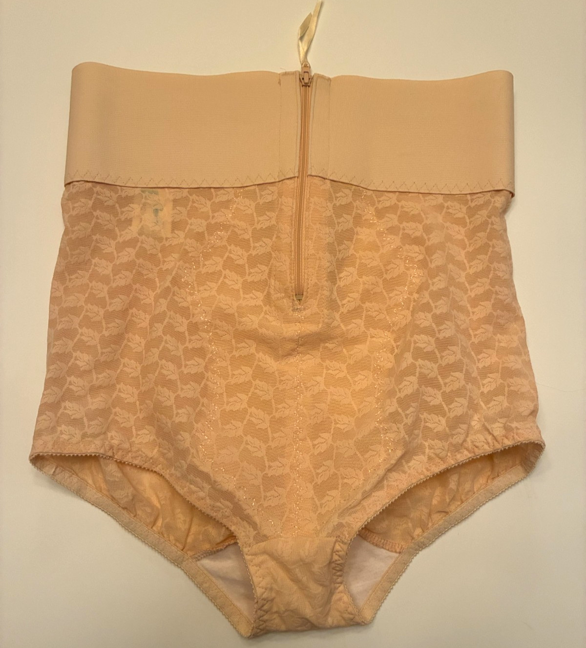 Vintage CROWN-ETTE GIRDLE BRIEF Size 40 5x NUDE Beige Zipper SHEER LACE Sissy