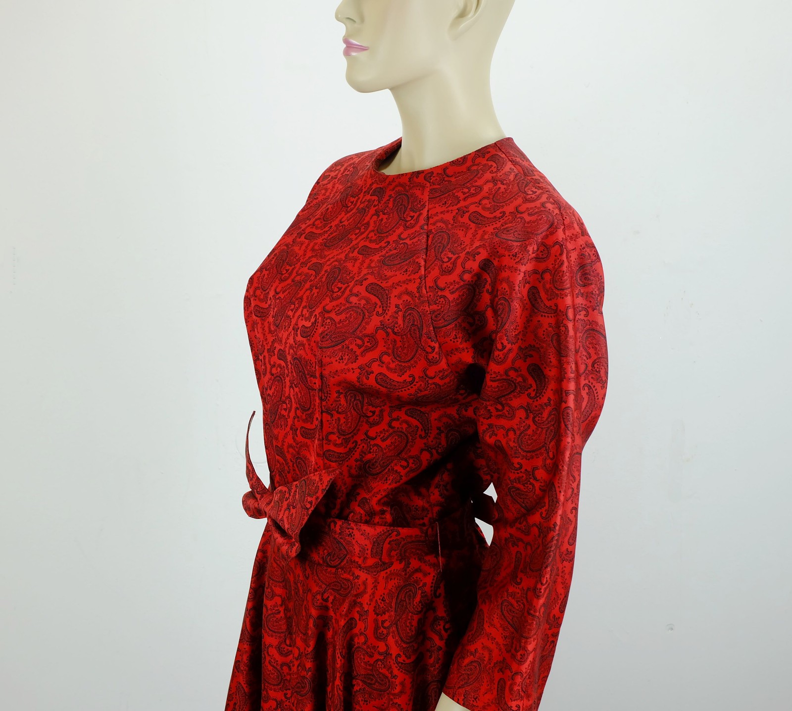 Gorgeous true vintage 1950s dress paisley pattern size 40/42