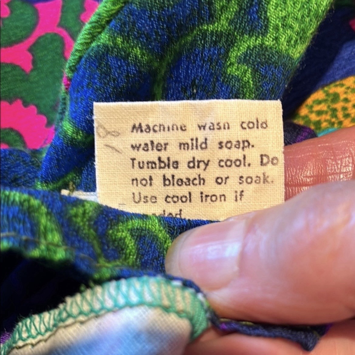 Vintage Waltah Clarke’s Colorful Mod Hawaiian Dress
