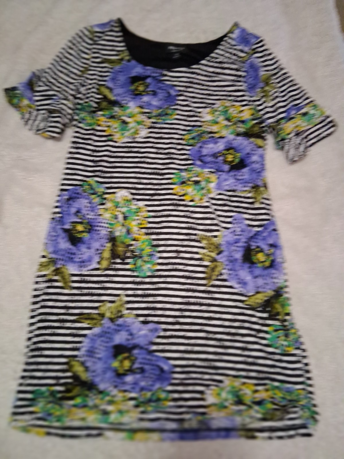 RN Studio Ronni Nicole Purple Floral Lined Knee-length Short Sleeve Size 16