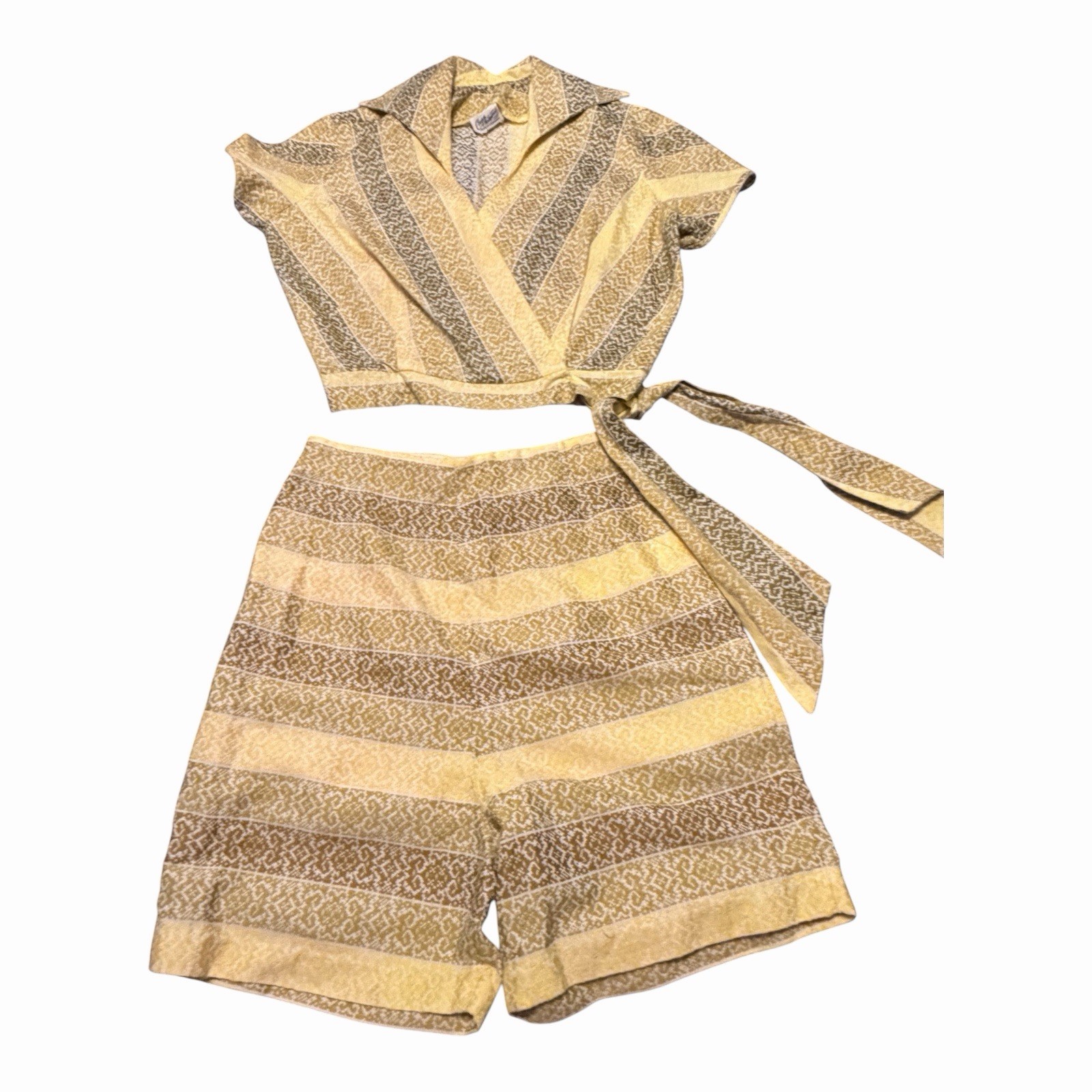 Vintage Charm Of Hollywood Shorts And Top Set
