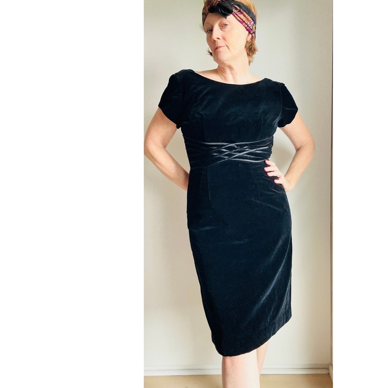 Vintage 50s Black Velvet Pencil Dress SZ Classic Elegant Mid-Century Cocktail