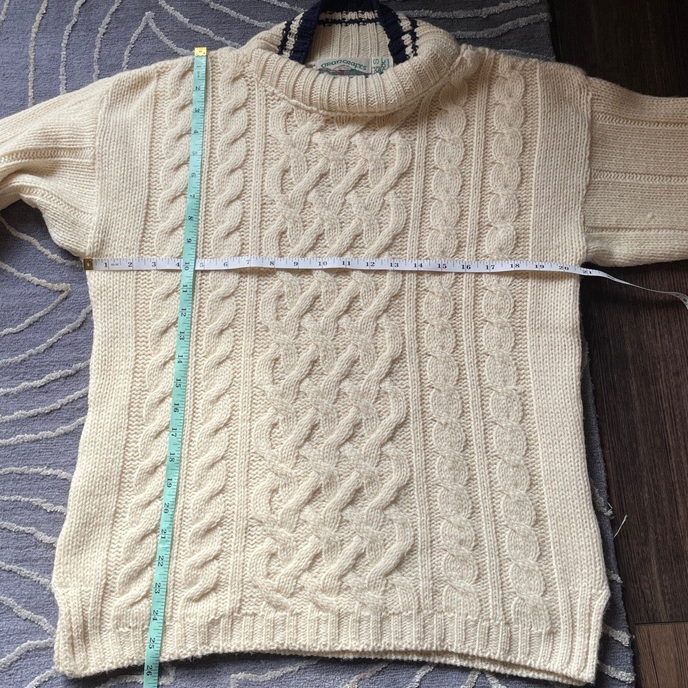 Vintage Aran Crafts Cream Cable-Knit Turtleneck Sweater Navy Trim Merino Wool